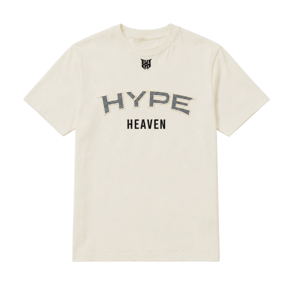 Signature Tee, un t-shirt unisexe oversize épais crème avec le logotype brodé HYPE HEAVEN sur la poitrine